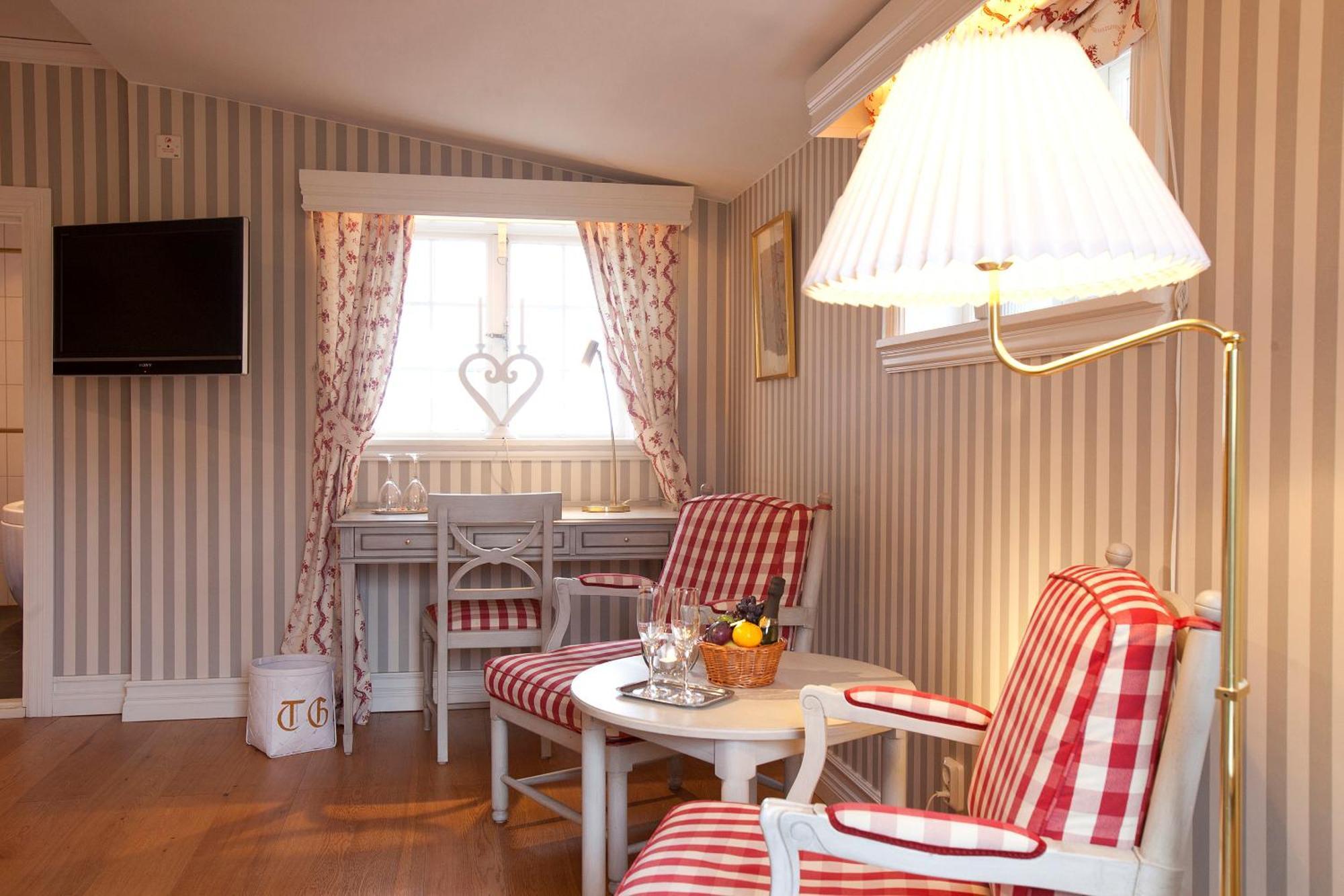 Taellbergsgardens Hotell Buitenkant foto
