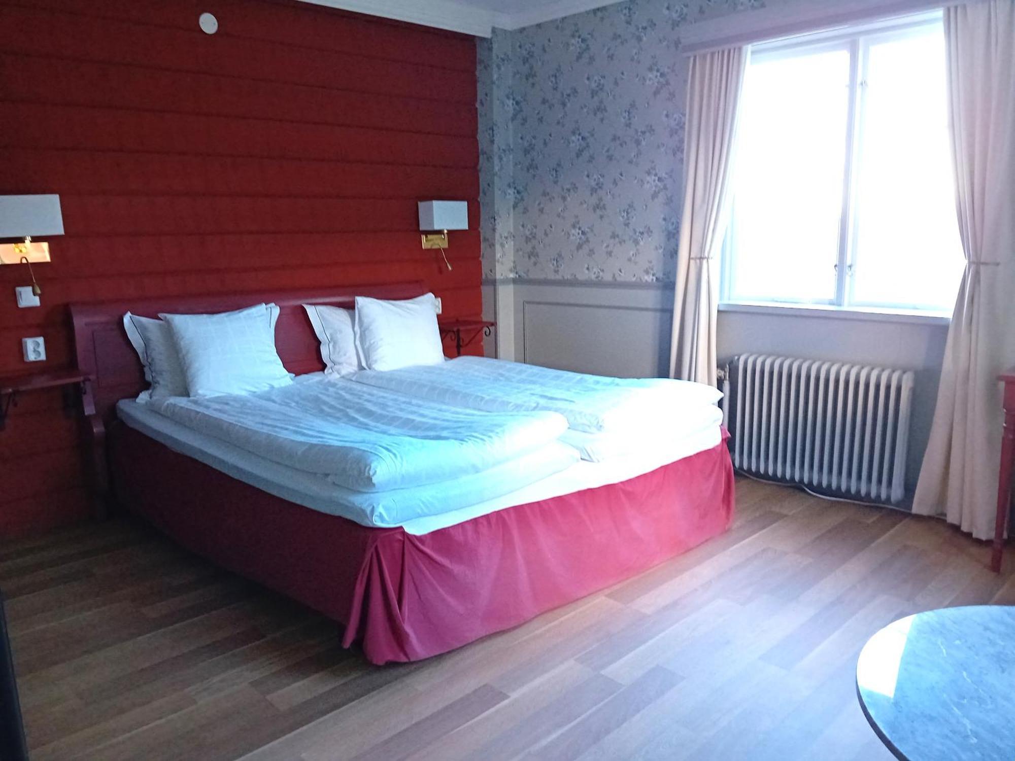 Taellbergsgardens Hotell Buitenkant foto